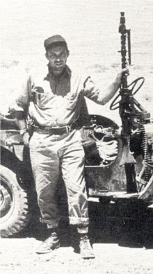 Leon Uris with patrol.jpg