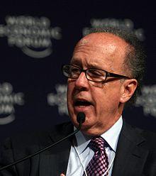 Stephen Roach 2008.jpg