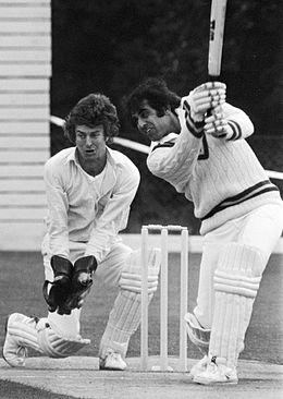 Rene Schoonheim and Haroon Rashid 1978.jpg