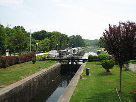 Lock on the Canal d'Ille-et-Rance