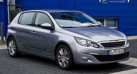 Peugeot 308 82 VTi Active (II) – Frontansicht, 4. Januar 2014, Düsseldorf.jpg