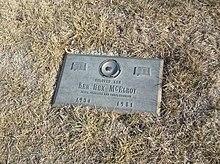 Grave of Ken McElroy.jpg