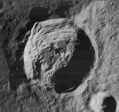 Anaxagoras crater 4128 h2.jpg