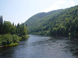 Riviere Jacques-Cartier 01.jpg