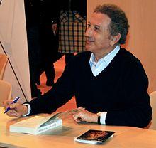 Salon Du Livre 2011 Michel Drucker 2.jpg