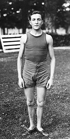Pierre Lewden 1920.jpg