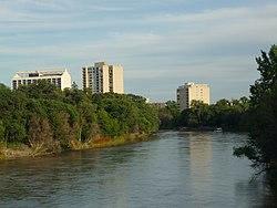 Maryland Bridge looking east.jpg