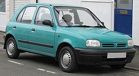 1995 Nissan Micra L 1.0 Front.jpg