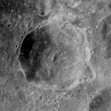 Katchalsky crater AS16-M-0893.jpg