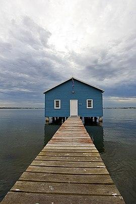 CrawleyEdgeBoatshed.jpg