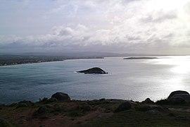 Victor Harbor and Encounter Bay as viewed from Rosetta Head-Aug 2017.jpg
