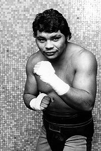 Victor Galíndez.jpg