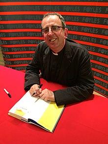 Rev Richard Coles (15364254977).jpg
