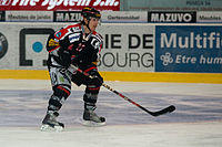 Simon Gamache - Fribourg-Gotteron vs. HC Bienne, 25.11.2011 (2).jpg