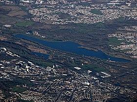 Hamilton and Strathclyde Park from the air (geograph 5995114).jpg