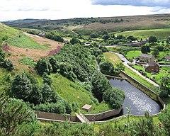 Dunford Bridge - view SE from east end of Winscar Dam.jpg