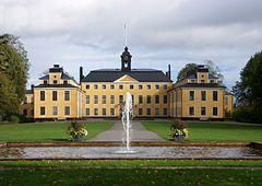 Ulriksdals slott väst 2011a.jpg