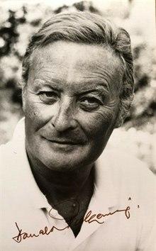 Actor Donald Pickering.jpg