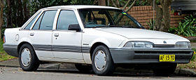 1986-1988 Holden VL Commodore Executive sedan 03.jpg