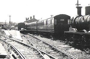 Railway Station, Newport, Isle of Wight (geograph 3727207).jpg