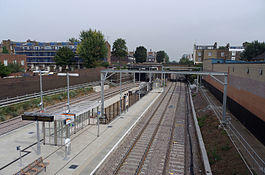 Caledonian Road and Barnsbury railway station MMB 03.jpg