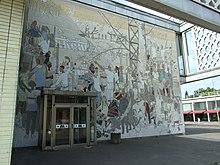 Berlín, Friedrichshein, Café Moskau.jpg