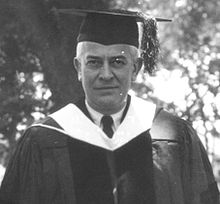 Carl-Van-Doren.jpg