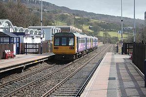 Hathersage railway station in 2009.jpg