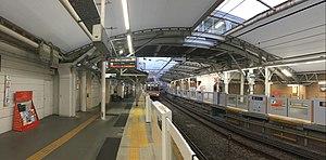 Ebaramachi Station - platform doors - Dec 02 2018 04PM.jpeg