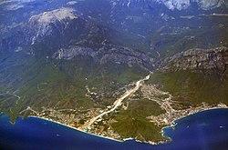 Kemer and Çamyuva at the foot of Tahtalı Dağı