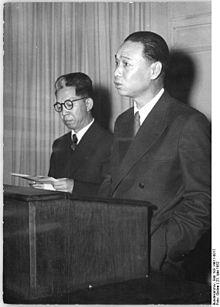 Bundesarchiv Bild 183-14811-0017, Berlin, 3. Deutscher Schriftsteller-Kongress.jpg