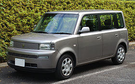 2000 Toyota bB 01.jpg