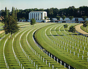 Cambridge American Cemetery and Memorial.jpg