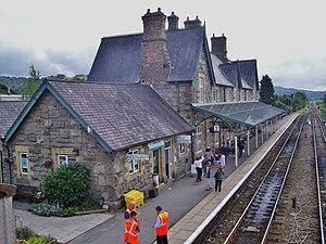 Machynlleth Station (8062147190).jpg