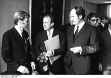 Bundesarchiv B 145 Bild-P097042, Verleihung der Berliner Kunstpreise.jpg