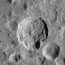 Newcomb crater 4074 h1.jpg