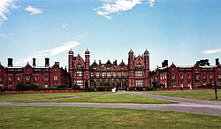 Capesthorne Hall, Entrance front.jpg