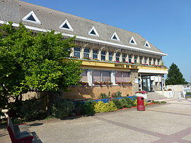 The town hall of Courcelles-lès-Lens