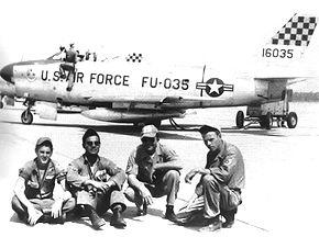 87th Fighter-Interceptor Squadron North American F-86D-30-NA Sabre 51-6035 1956 Lockbourne AFB.jpg
