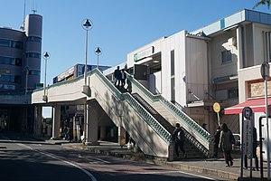 Kita-KoganeStation-southexitfar-b-2018 11 23.jpg