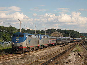 Lake Shore Limited Train 49 on 08 12 08 enters Croton Harmon.jpg