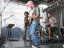 Straylight Run performing at the 2009 Soundwave festival in Sydney, Australia. Left to right: John Nolan, Shaun Cooper, and Will Noon.