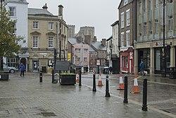 Ripon market place (geograph 5574763).jpg