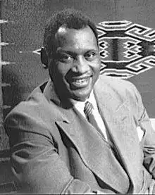 Paul Robeson 1942 crop.jpg