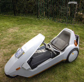 Sinclair C5 with high vis mast.jpg