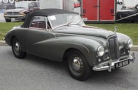 1954 Sunbeam Alpine Mark I Roadster, front right (Hershey 2019).jpg