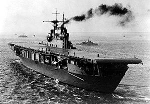 Aft view of USS Hornet (CV-8), circa in late 1941 (NH 81313).jpg