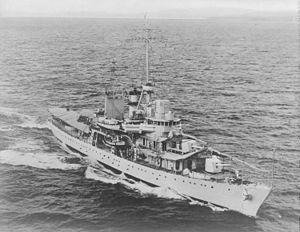 USS Erie (PG-50) Underway starboard bow view, May 1940..jpg