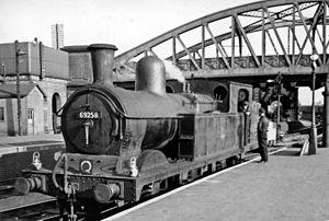 Peterborough North station pilot geograph-2372973-by-Ben-Brooksbank.jpg
