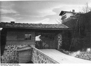 Bundesarchiv Bild 183-1999-0412-502, Obersalzberg, Berghof von Adolf Hitler.jpg